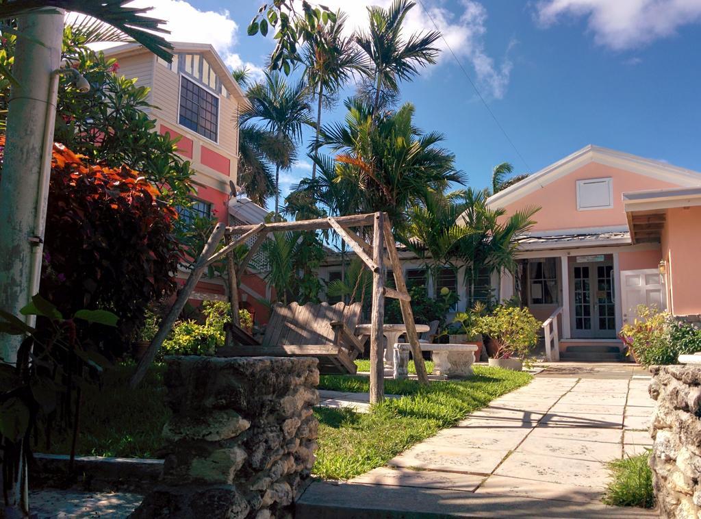 Orange Hill Beach Inn Nassau Dış mekan fotoğraf
